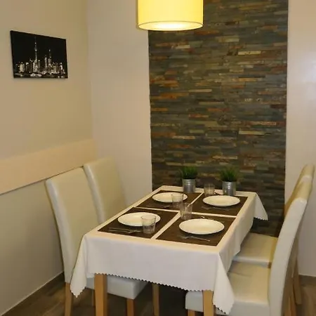 Sun City Apartament Igor - Appartement *